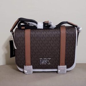 Michael kors Cooper Medium Logo Messenger Bag